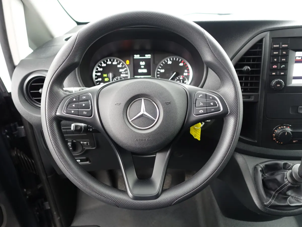 116 CDI XL AMG Night Edition- 3 Pers, Leder, Stoelverwarming, Park Assist, Cruise, Clima, Sidebars
