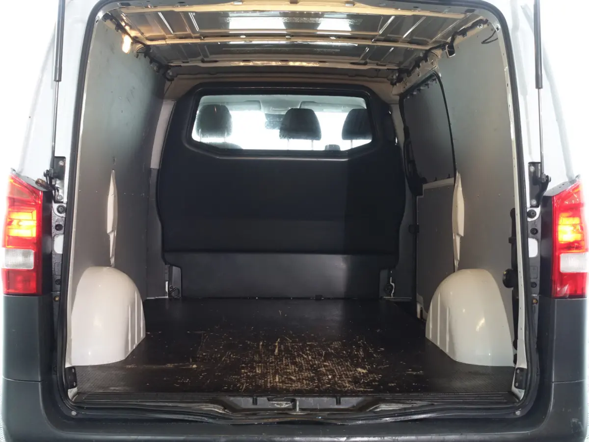 114 CDI Lang Ambition Aut- 3 Pers, Navi, Clima, Camera, Cruise, Dynamic Select, Grijs Kenteken