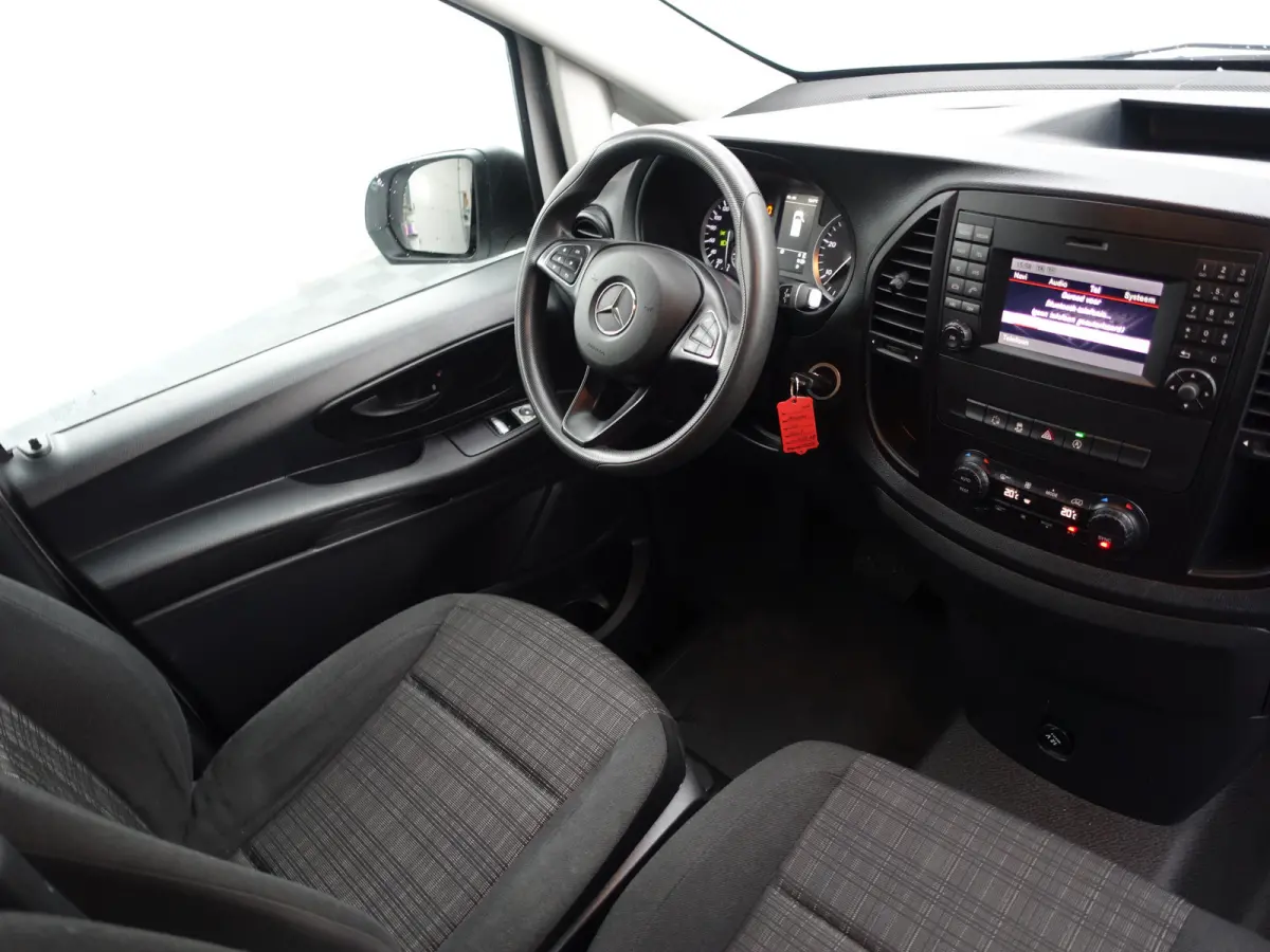 114 CDI Lang Ambition Aut- 3 Pers, Navi, Clima, Camera, Cruise, Dynamic Select, Grijs Kenteken