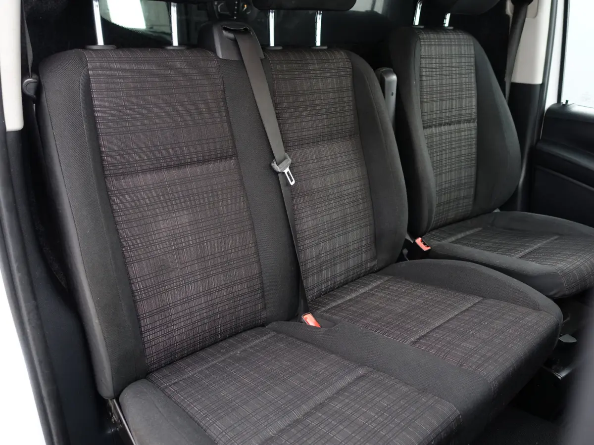 114 CDI Lang Ambition Aut- 3 Pers, Navi, Clima, Camera, Cruise, Dynamic Select, Grijs Kenteken