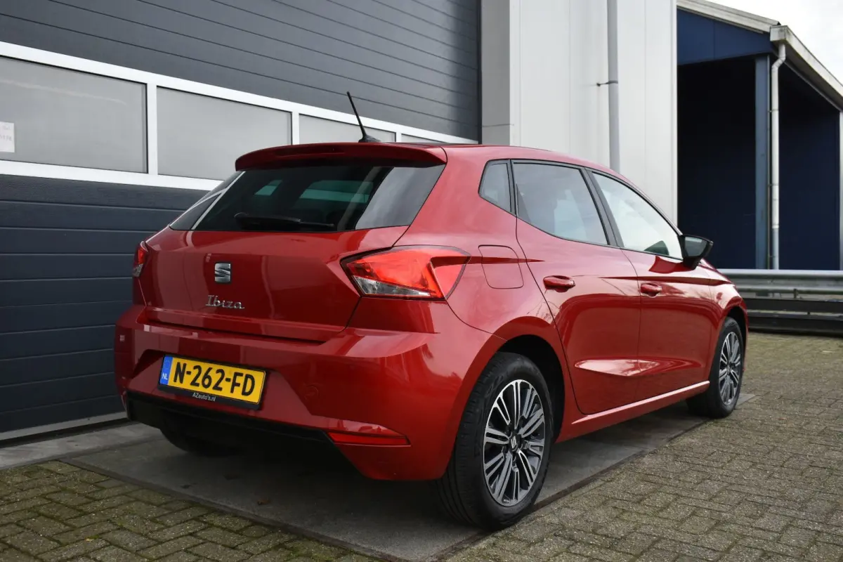 1.0 EcoTSI Style Business Intense