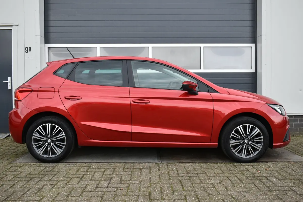 1.0 EcoTSI Style Business Intense