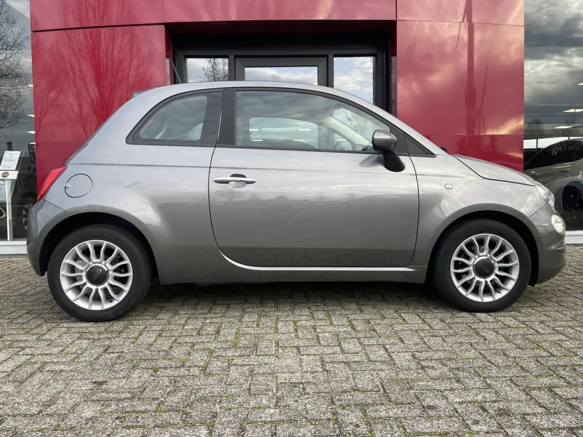 TwinAir Turbo Popstar Let op: Rijdende auto niet altijd aanwezig