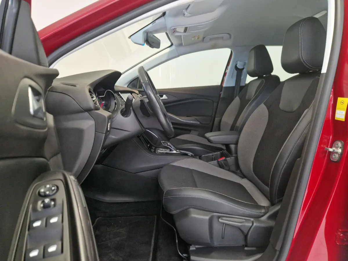 1.6 Turbo Plug-In Hybrid Business Elegance | 225PK | SOH 90,5% | Navigatie | Parkeersensoren voor en achter | Apple CarPlay / Android Auto |