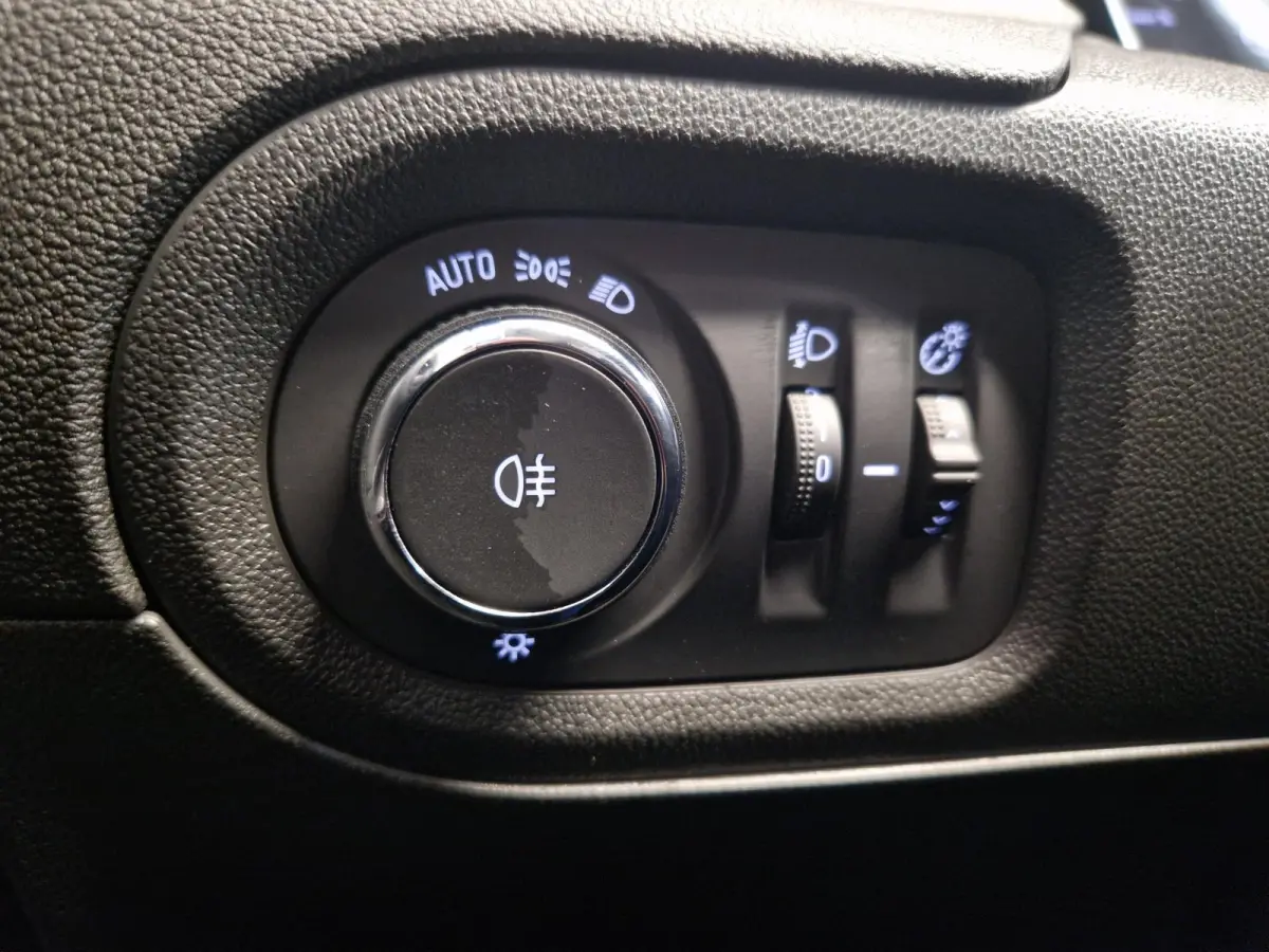 1.6 Turbo Plug-In Hybrid Business Elegance | 225PK | SOH 90,5% | Navigatie | Parkeersensoren voor en achter | Apple CarPlay / Android Auto |