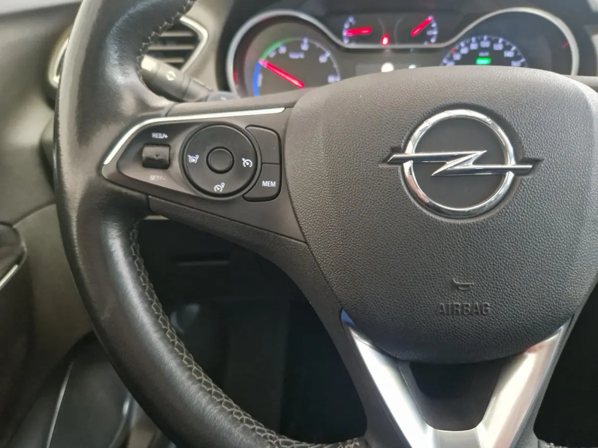 1.6 Turbo Plug-In Hybrid Business Elegance | 225PK | SOH 90,5% | Navigatie | Parkeersensoren voor en achter | Apple CarPlay / Android Auto |
