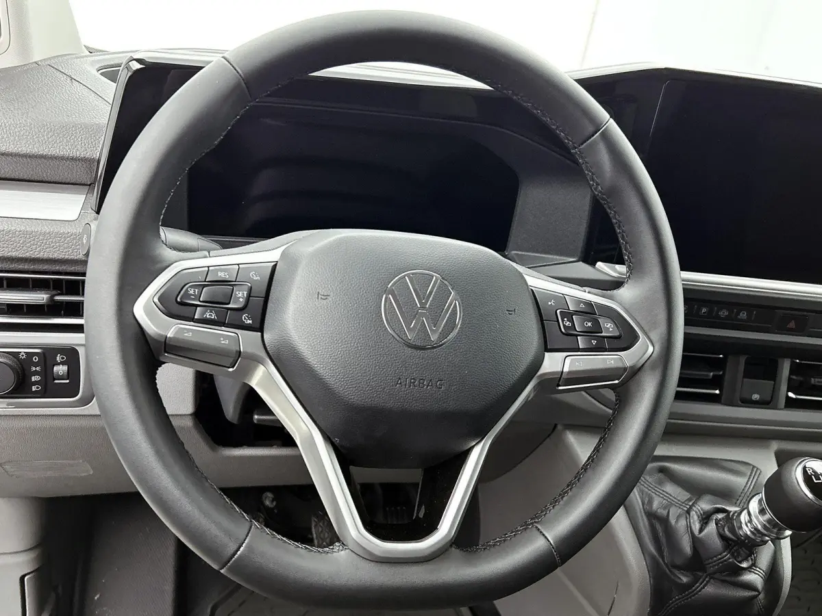 2.0 TDI L1H1 Life 110 PK | Airco | Multifunctioneel Stuurwiel | Achteruitrijcamera | Cruise Control | Apple/Android Carplay | Elektrisch Verstelbare Spiegels | Trekhaak | Parkeersensoren Voo