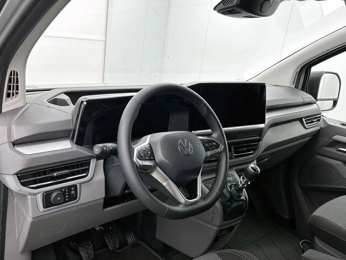 2.0 TDI L1H1 Life 110 PK | Airco | Multifunctioneel Stuurwiel | Achteruitrijcamera | Cruise Control | Apple/Android Carplay | Elektrisch Verstelbare Spiegels | Trekhaak | Parkeersensoren Voo