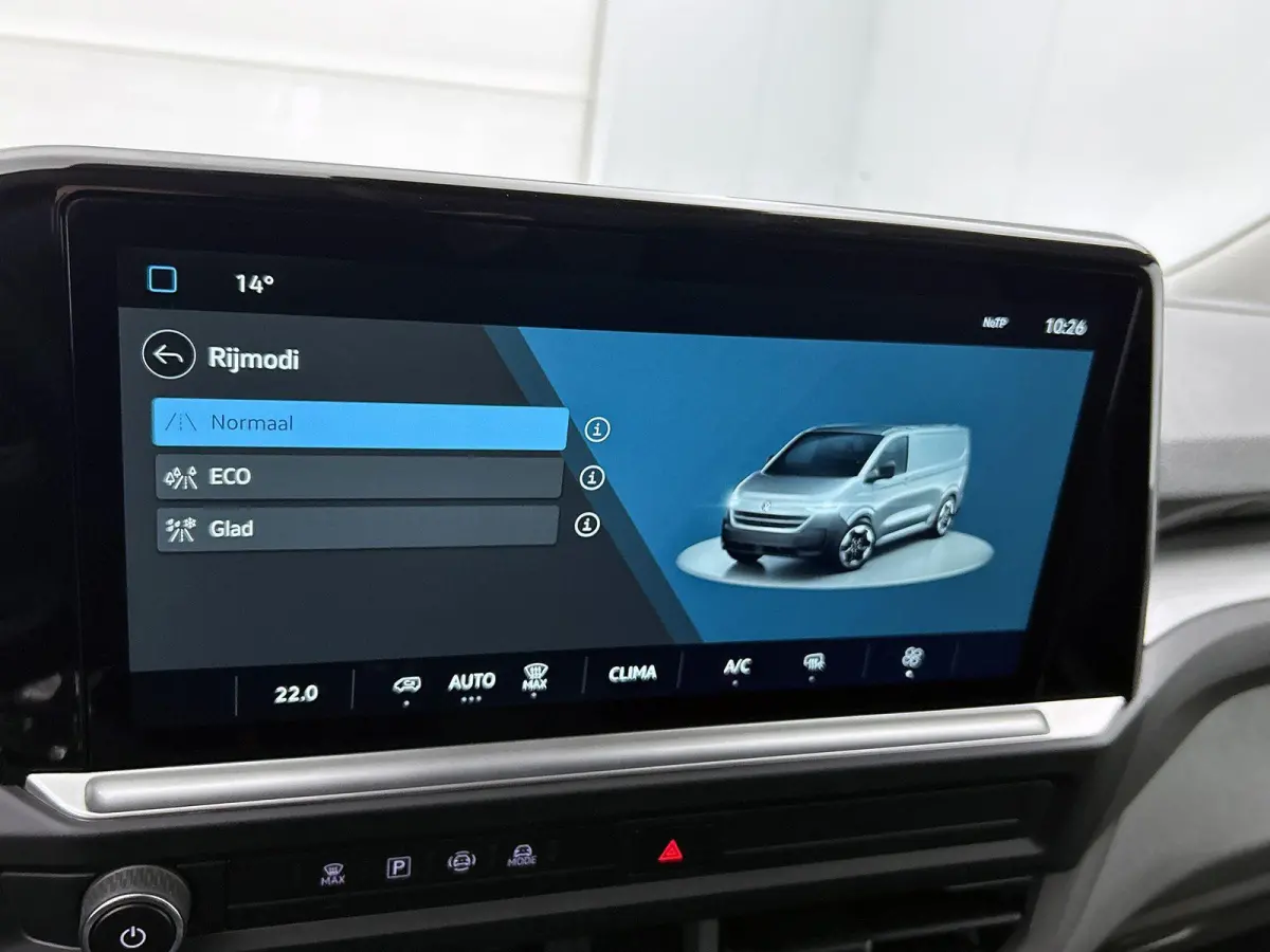 2.0 TDI L1H1 Life 110 PK | Airco | Multifunctioneel Stuurwiel | Achteruitrijcamera | Cruise Control | Apple/Android Carplay | Elektrisch Verstelbare Spiegels | Trekhaak | Parkeersensoren Voo
