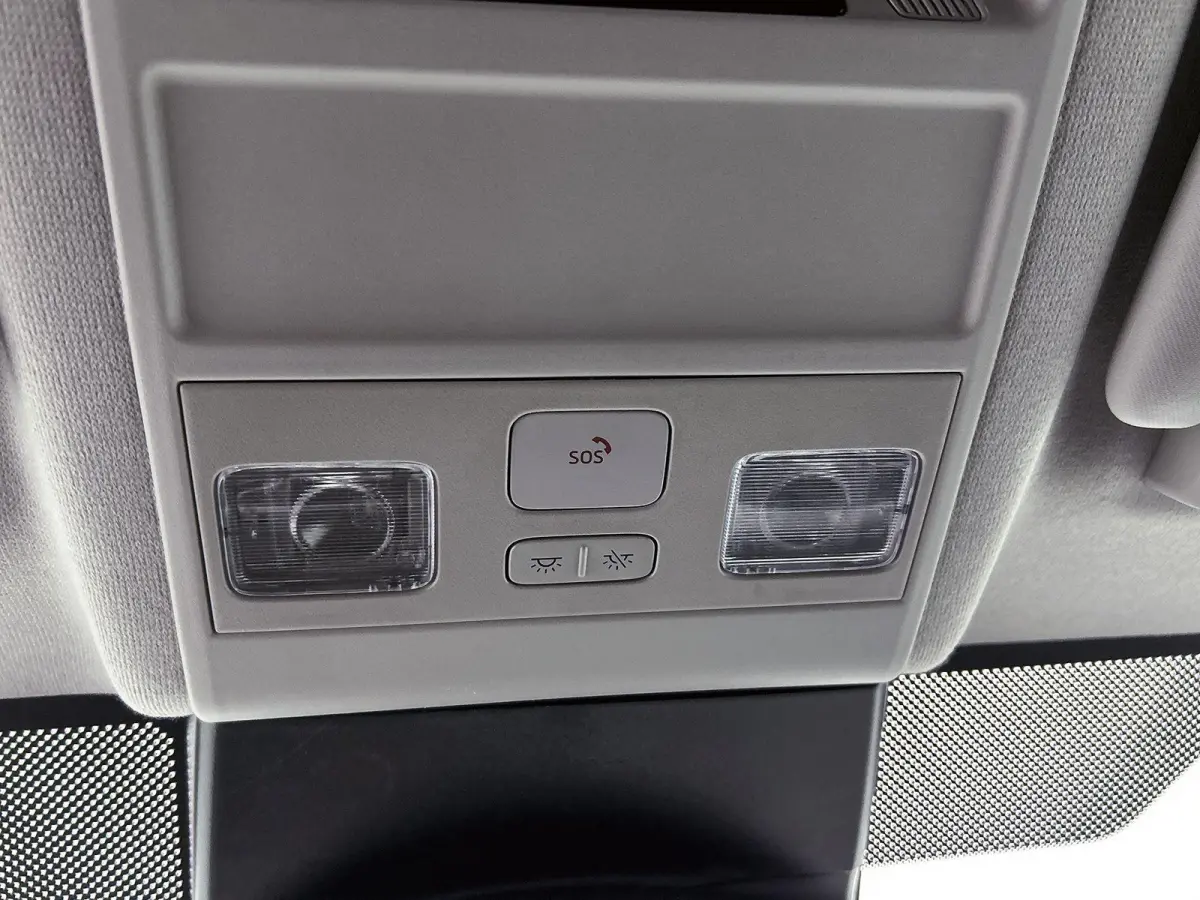 2.0 TDI L1H1 Life 110 PK | Airco | Multifunctioneel Stuurwiel | Achteruitrijcamera | Cruise Control | Apple/Android Carplay | Elektrisch Verstelbare Spiegels | Trekhaak | Parkeersensoren Voo