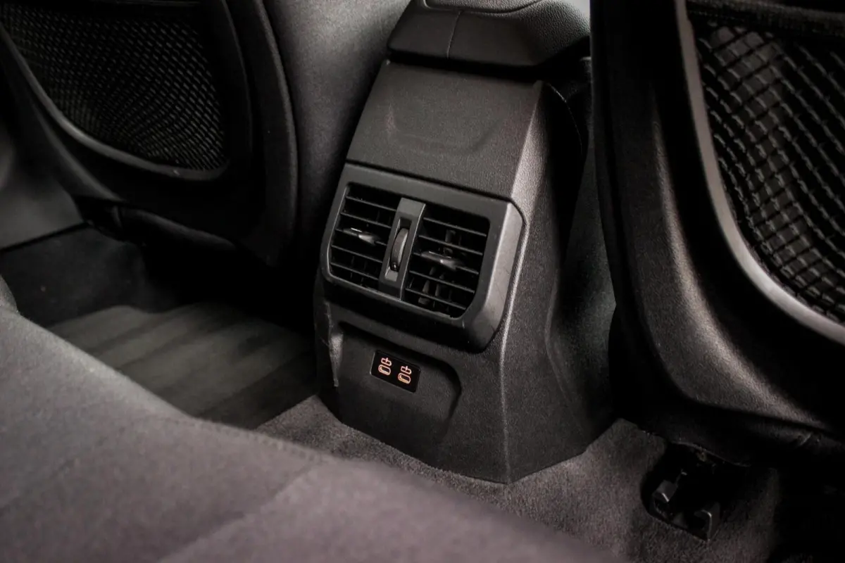 116d F40 Executive Edition | 1e eigenaar | NL Auto | HiFi audio | DAB | LED | Apple Carplay | Rijstrooksensor | Cruise control | Climate control | Sportstuur | Active Guard Plus