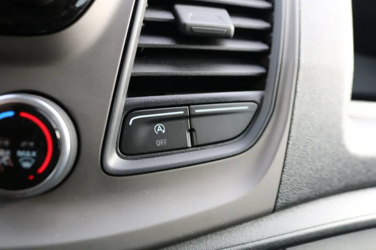 2.0 TDCI 130pk L2 H1 Trend Koelwagen Automaat Airco Camera Apple Carplay