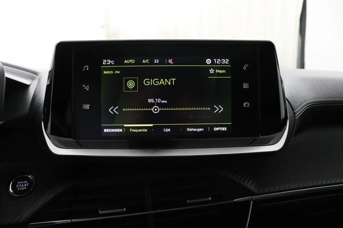 1.2 GT-Line*ACC*PANO*CARPLAY*ECC*CAM*LED*