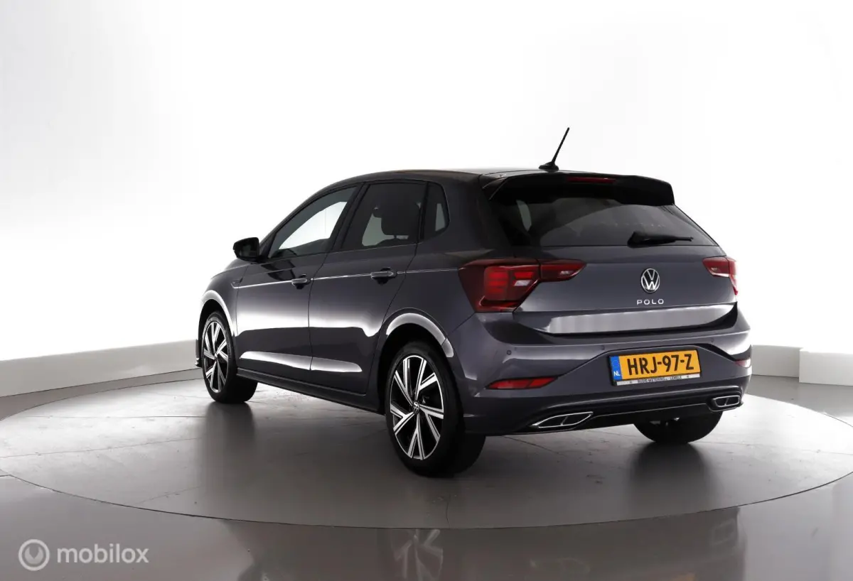 1.0 TSI Automaat R-Line stoelverw.|cam|virtueelcockpit|applecarplay|95pk|acc|lmv17