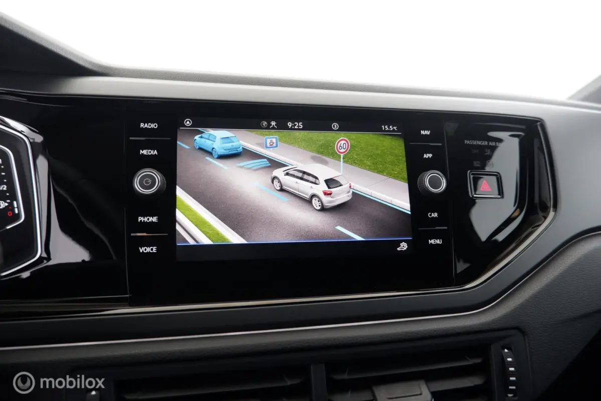 1.0 TSI Automaat R-Line stoelverw.|cam|virtueelcockpit|applecarplay|95pk|acc|lmv17