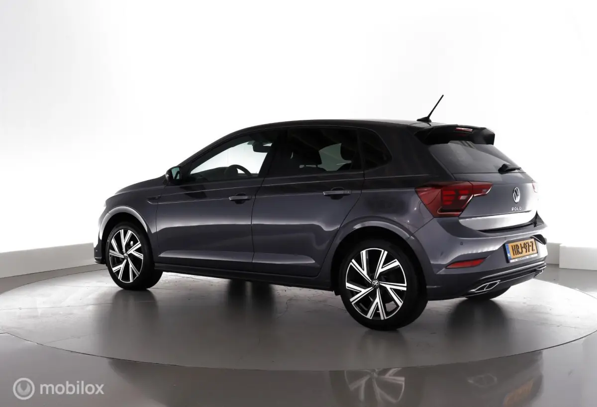 1.0 TSI Automaat R-Line stoelverw.|cam|virtueelcockpit|applecarplay|95pk|acc|lmv17