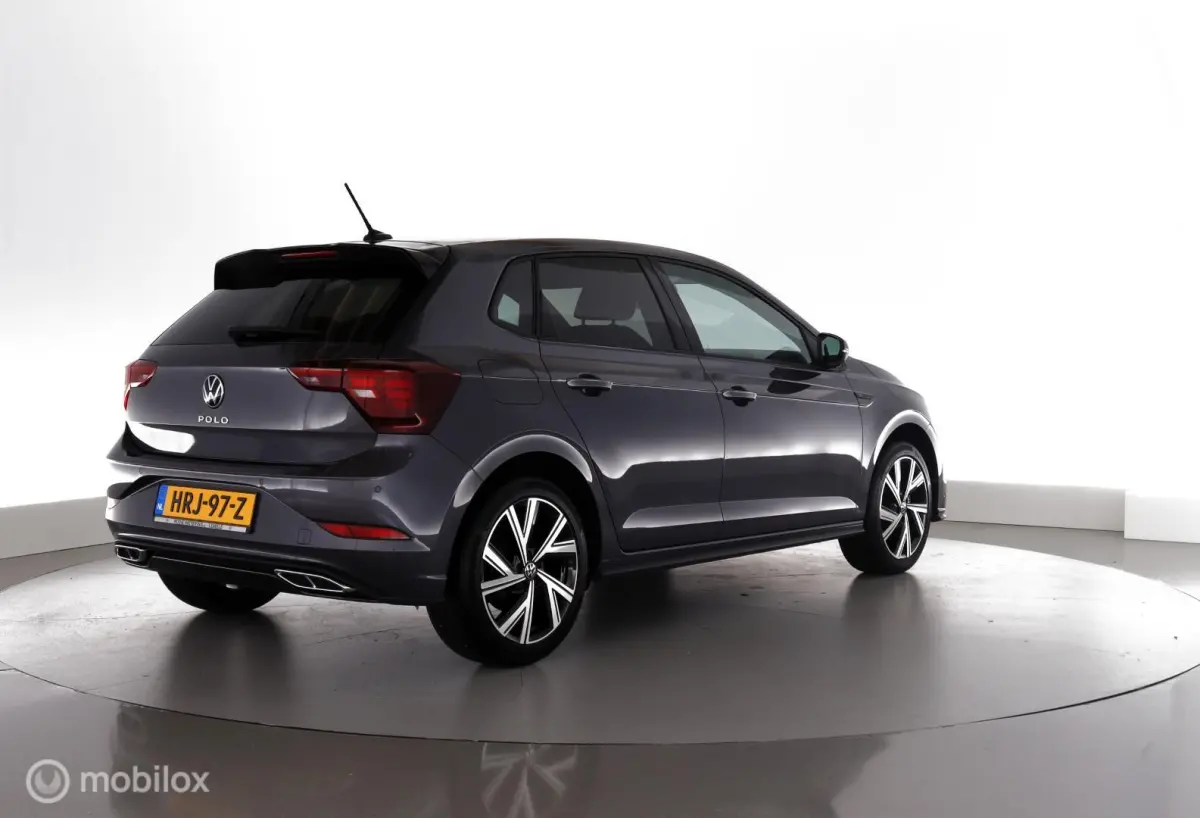 1.0 TSI Automaat R-Line stoelverw.|cam|virtueelcockpit|applecarplay|95pk|acc|lmv17