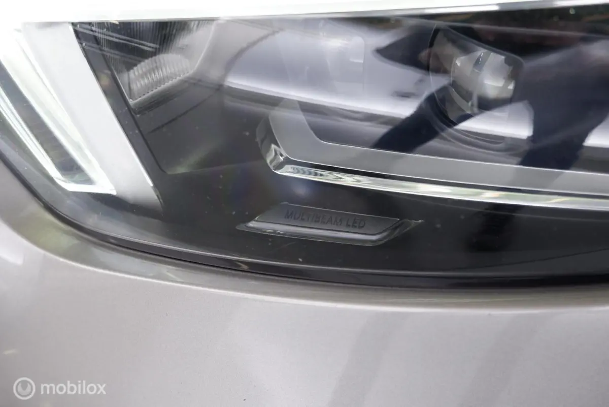 180 Automaat Business Solution AMG pano|led|leer|cam|nav|lmv18