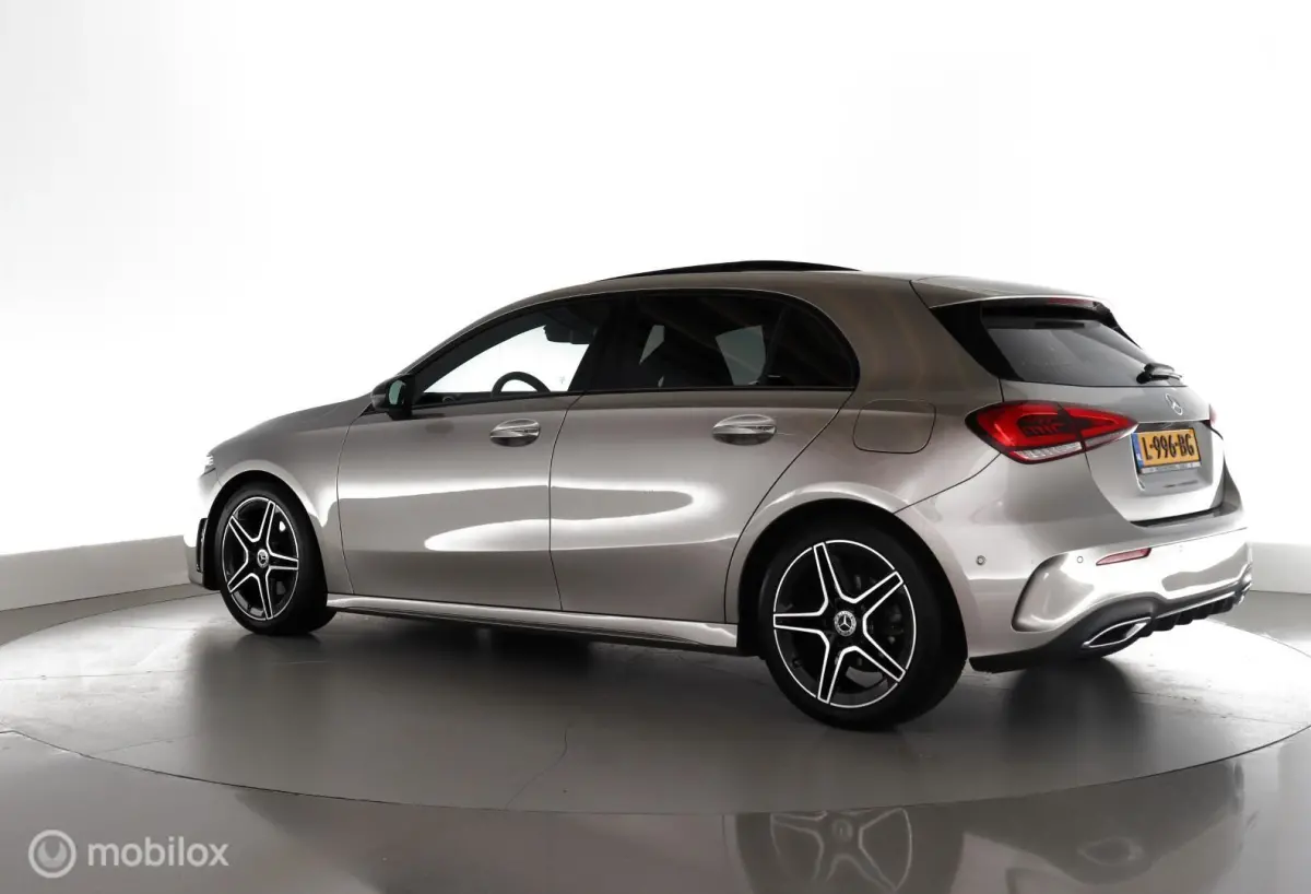 180 Automaat Business Solution AMG pano|led|leer|cam|nav|lmv18
