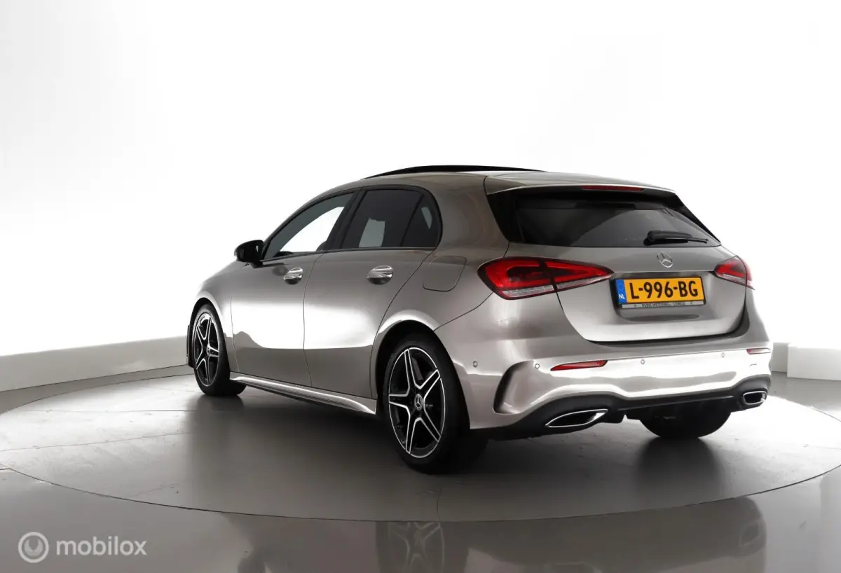 180 Automaat Business Solution AMG pano|led|leer|cam|nav|lmv18