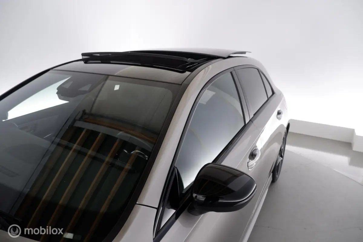 180 Automaat Business Solution AMG pano|led|leer|cam|nav|lmv18