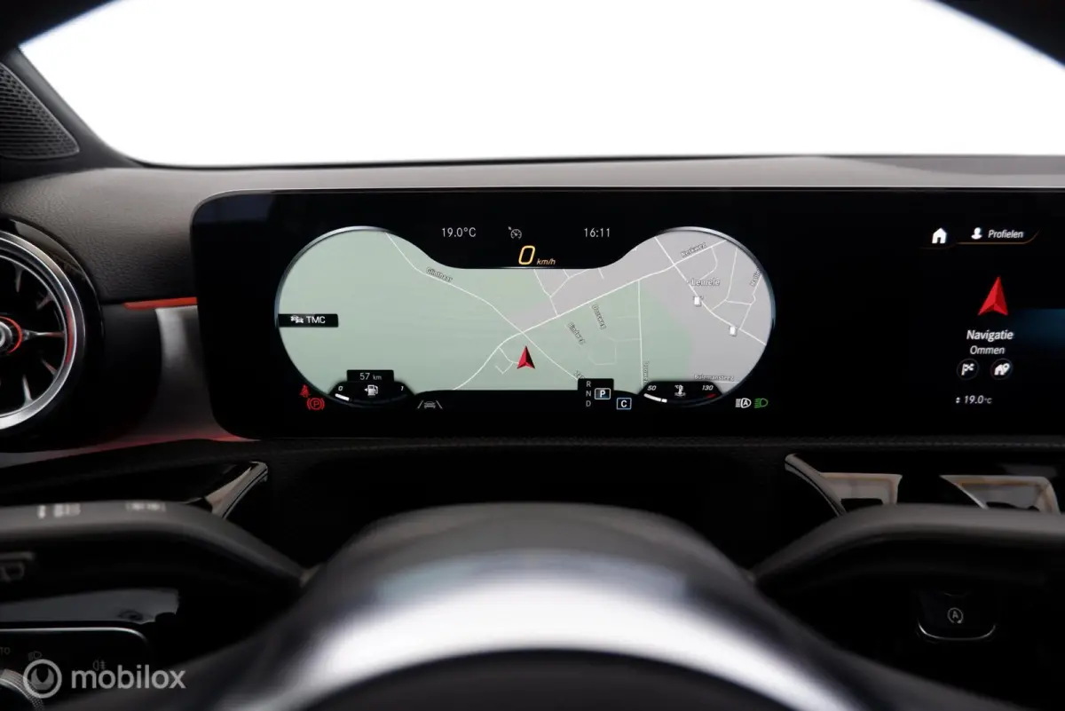 180 Automaat Business Solution AMG pano|led|leer|cam|nav|lmv18