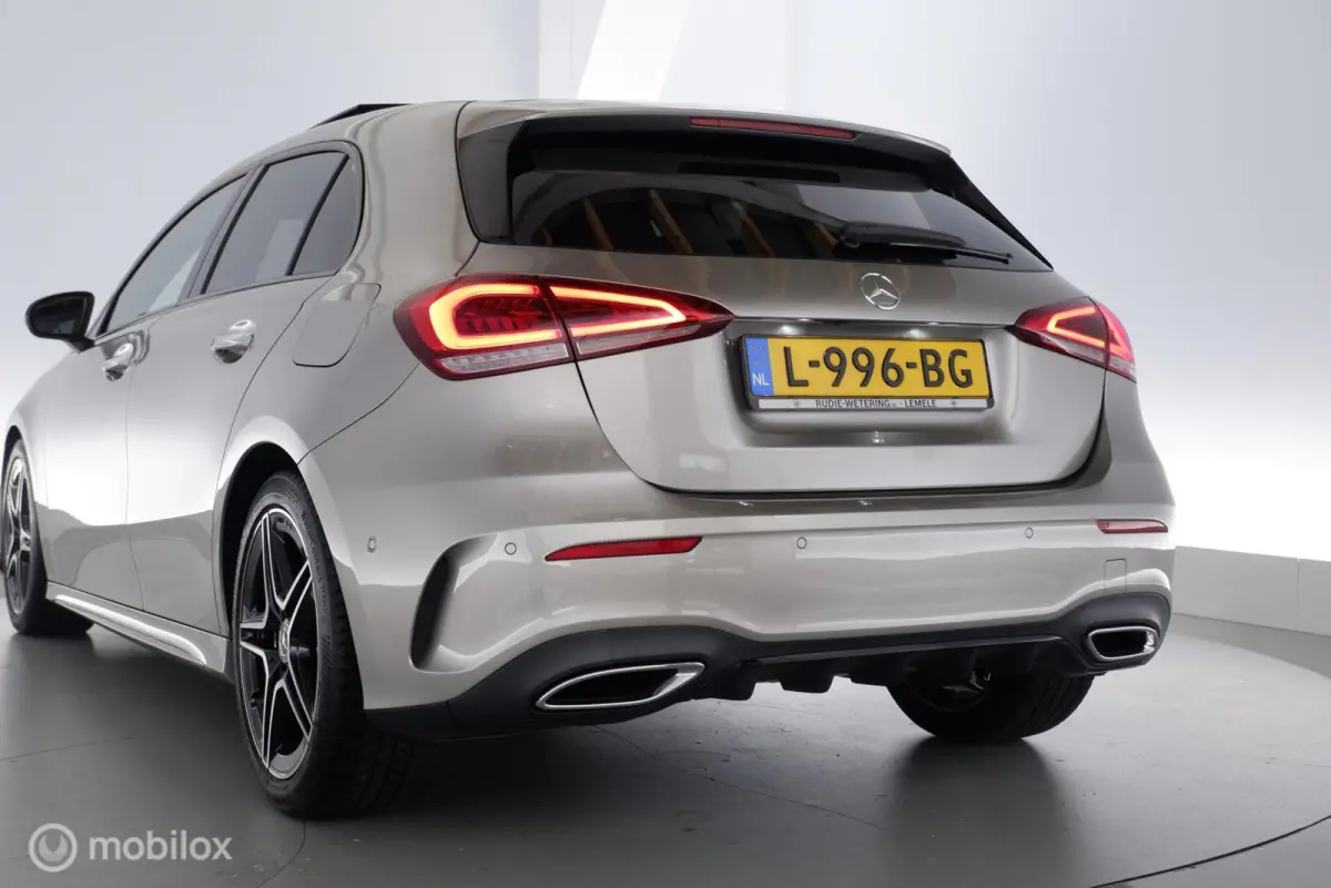 180 Automaat Business Solution AMG pano|led|leer|cam|nav|lmv18
