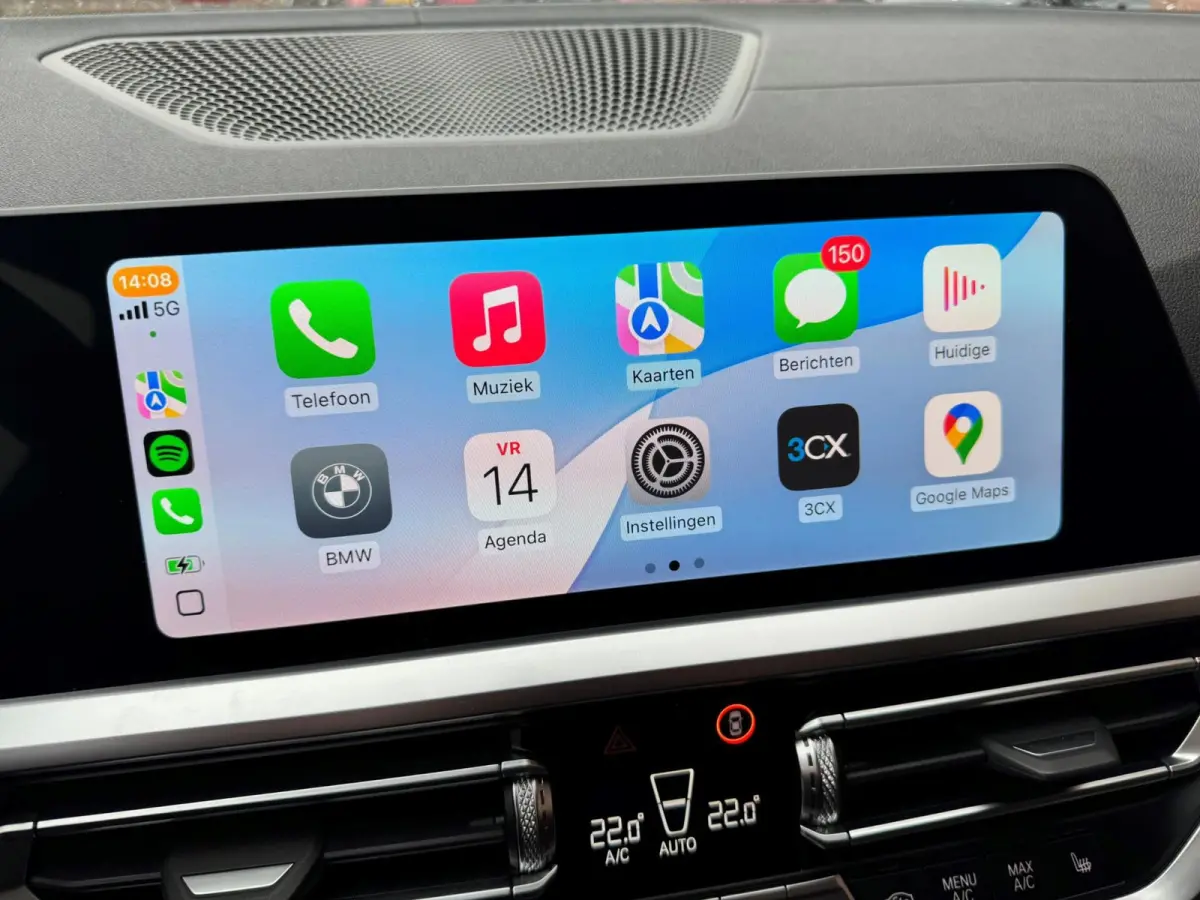 320i High Exec. M-Sport individual Sfeer Leder Camera Carplay Trekhaak Led