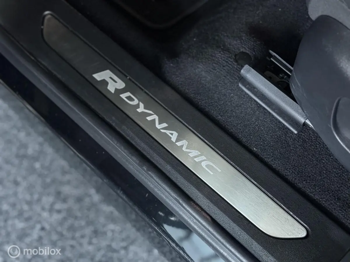 P300e AWD R-Dynamic HSE Pano HUD