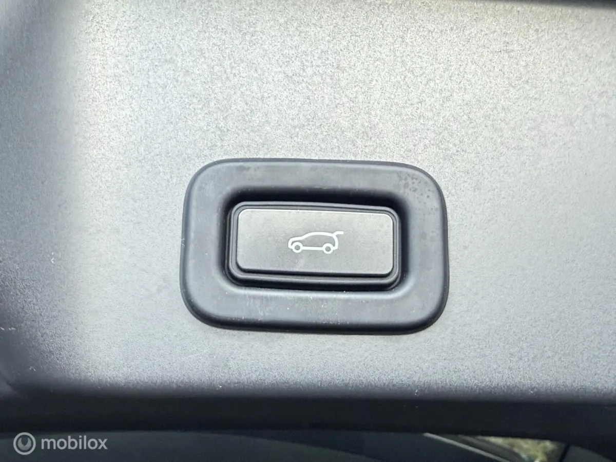 P300e AWD R-Dynamic HSE Pano HUD