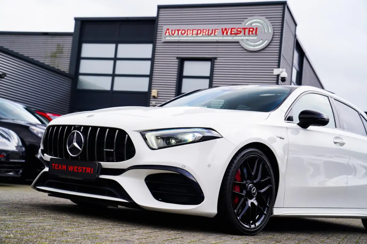 AMG 45 4MATIC+ Premium Plus | Panorama | Sterrenhemel | Sport uitlaat | Burmester | Luxe leder/Alcantara |
