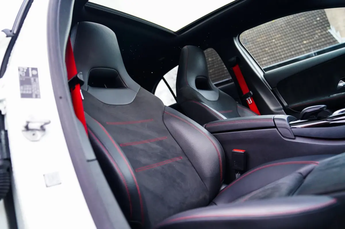AMG 45 4MATIC+ Premium Plus | Panorama | Sterrenhemel | Sport uitlaat | Burmester | Luxe leder/Alcantara |