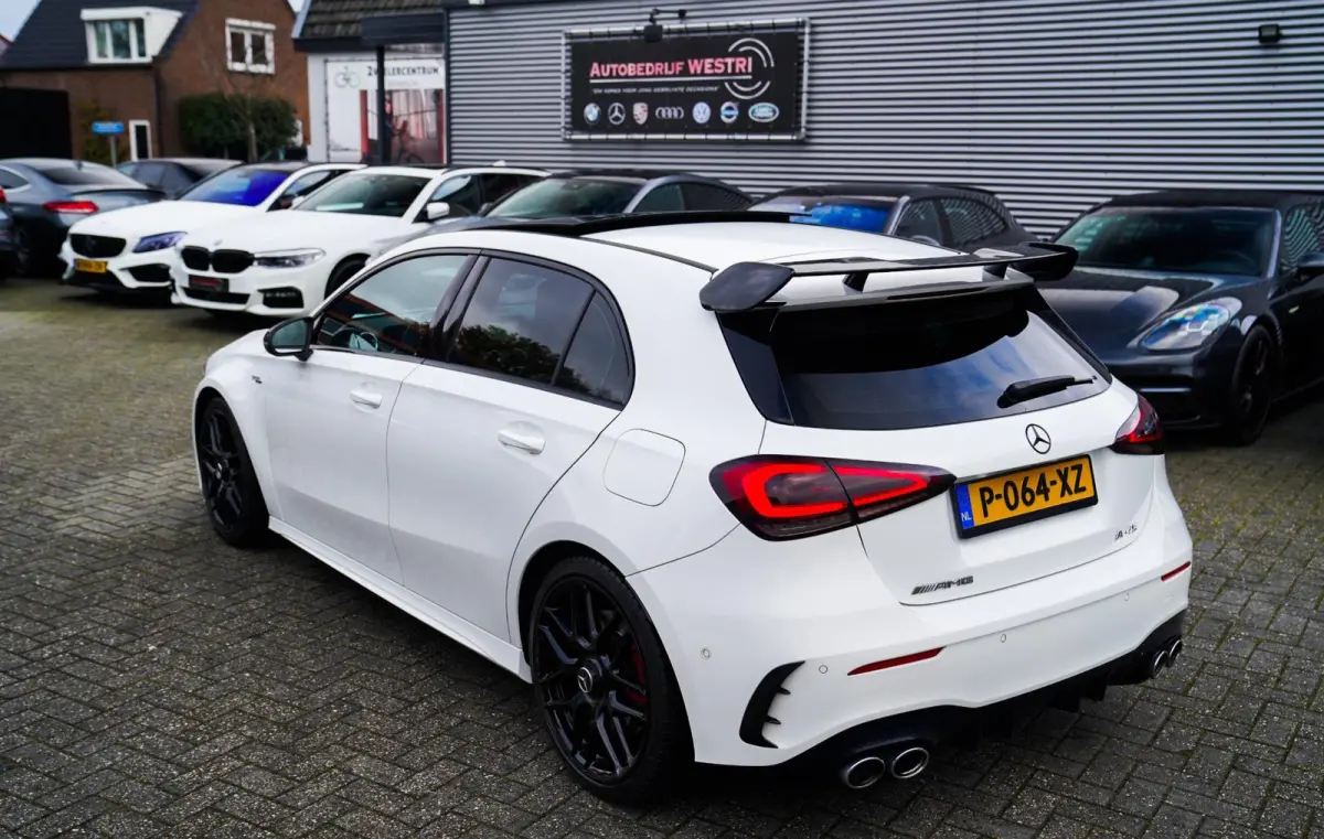AMG 45 4MATIC+ Premium Plus | Panorama | Sterrenhemel | Sport uitlaat | Burmester | Luxe leder/Alcantara |
