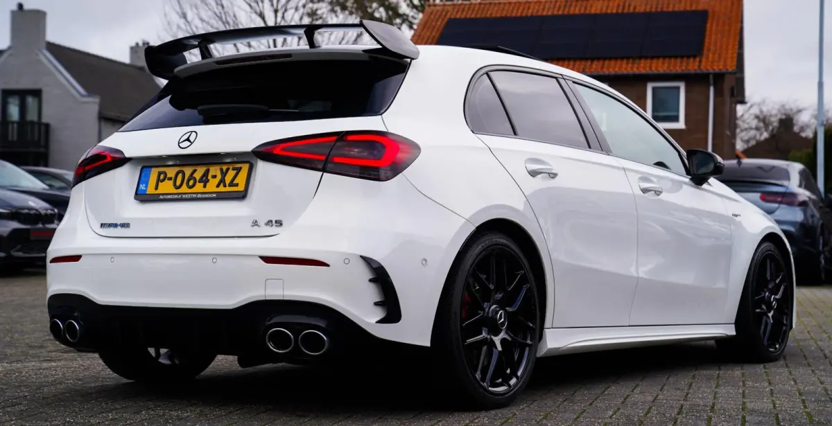 AMG 45 4MATIC+ Premium Plus | Panorama | Sterrenhemel | Sport uitlaat | Burmester | Luxe leder/Alcantara |