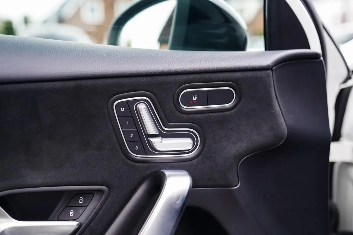 AMG 45 4MATIC+ Premium Plus | Panorama | Sterrenhemel | Sport uitlaat | Burmester | Luxe leder/Alcantara |