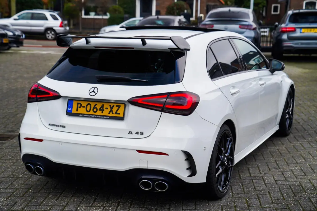 AMG 45 4MATIC+ Premium Plus | Panorama | Sterrenhemel | Sport uitlaat | Burmester | Luxe leder/Alcantara |
