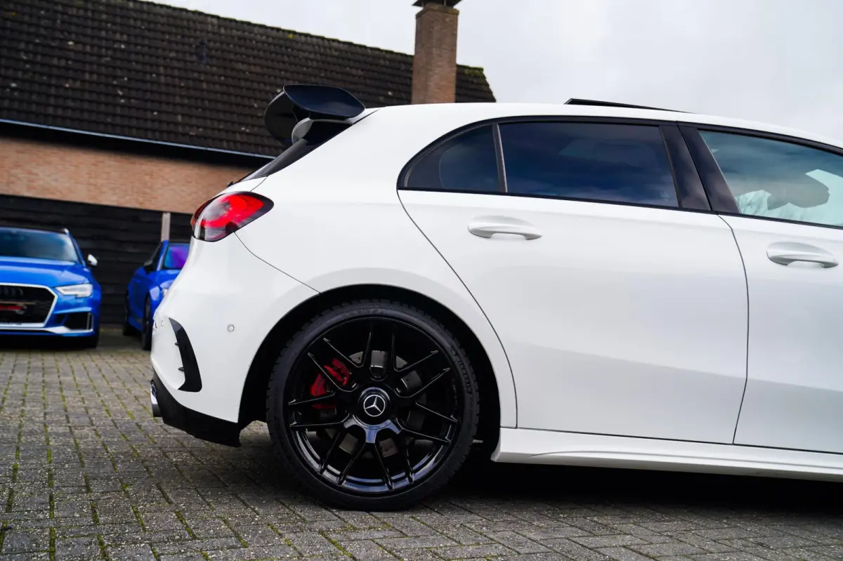 AMG 45 4MATIC+ Premium Plus | Panorama | Sterrenhemel | Sport uitlaat | Burmester | Luxe leder/Alcantara |