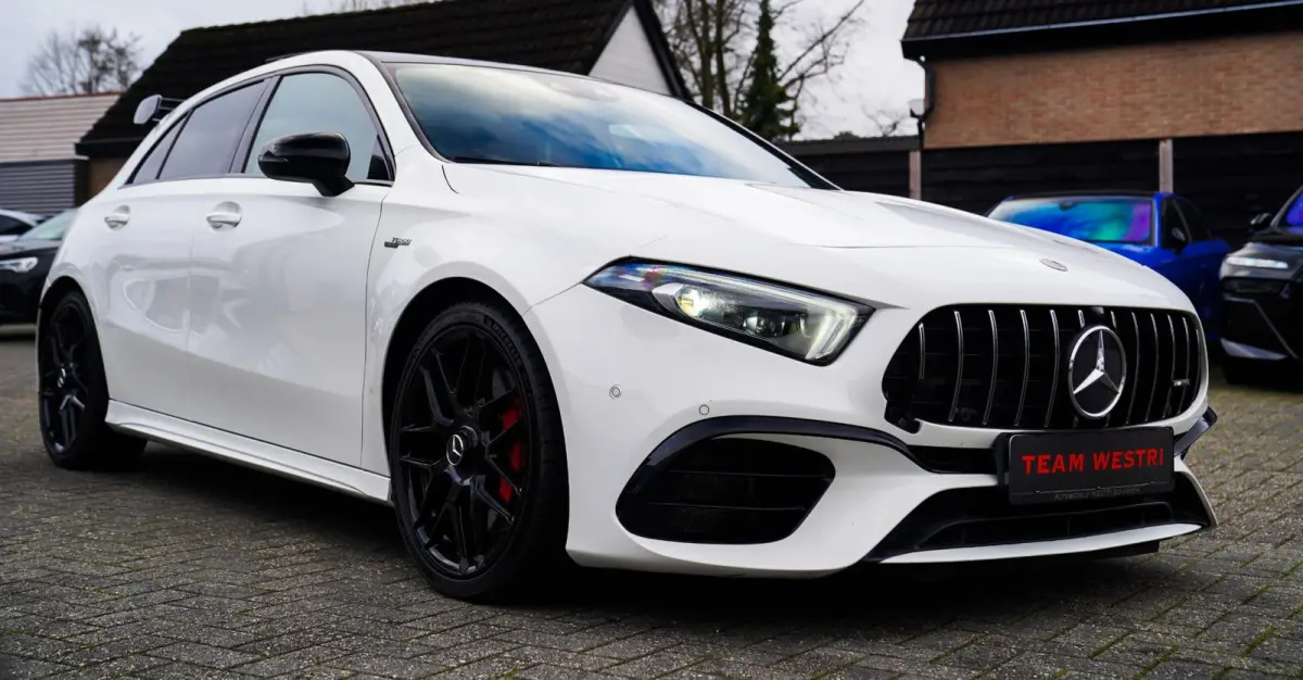 AMG 45 4MATIC+ Premium Plus | Panorama | Sterrenhemel | Sport uitlaat | Burmester | Luxe leder/Alcantara |