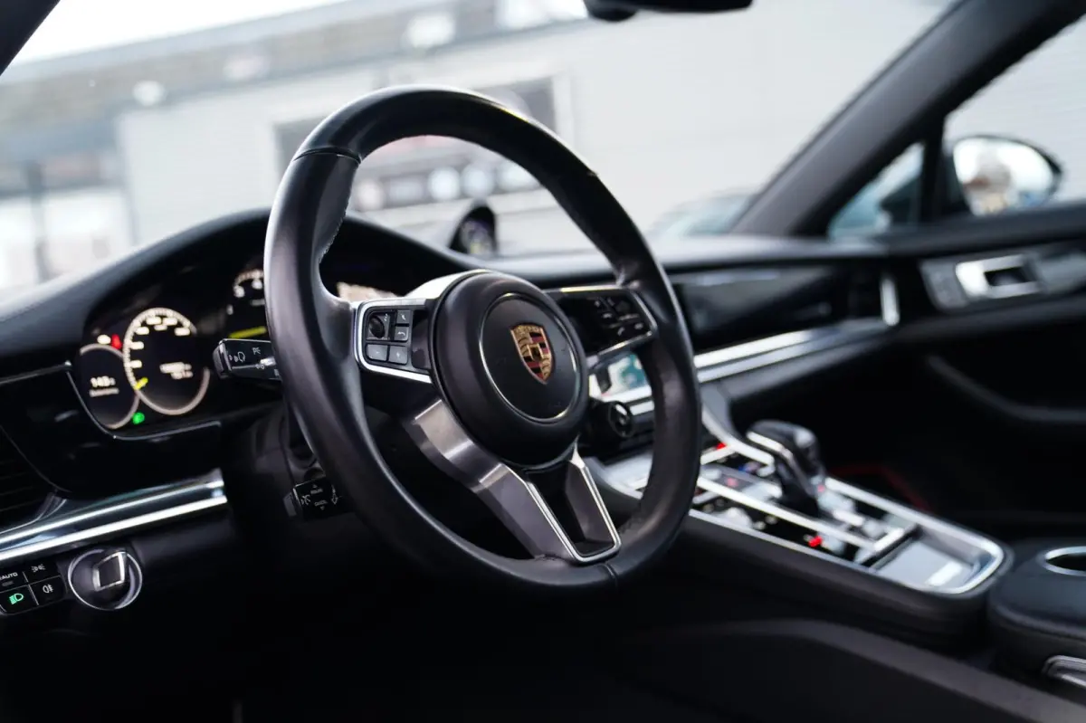 2.9 4 E-Hybrid | Sport Chrono | 21 inch | Panorama | Sport uitlaat | Luchtvering | Spoiler | LED |