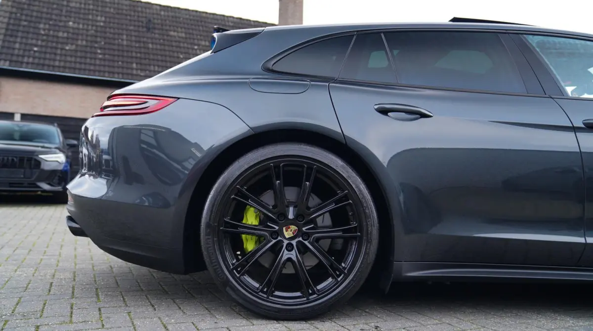 2.9 4 E-Hybrid | Sport Chrono | 21 inch | Panorama | Sport uitlaat | Luchtvering | Spoiler | LED |