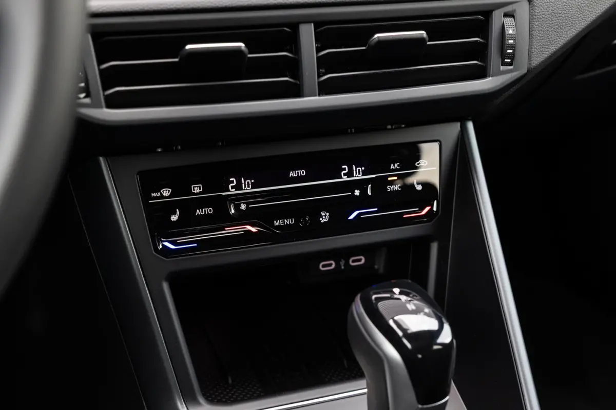 1.0 TSI 115pk R-Line Edition | Black Style Pakket | Trekhaak