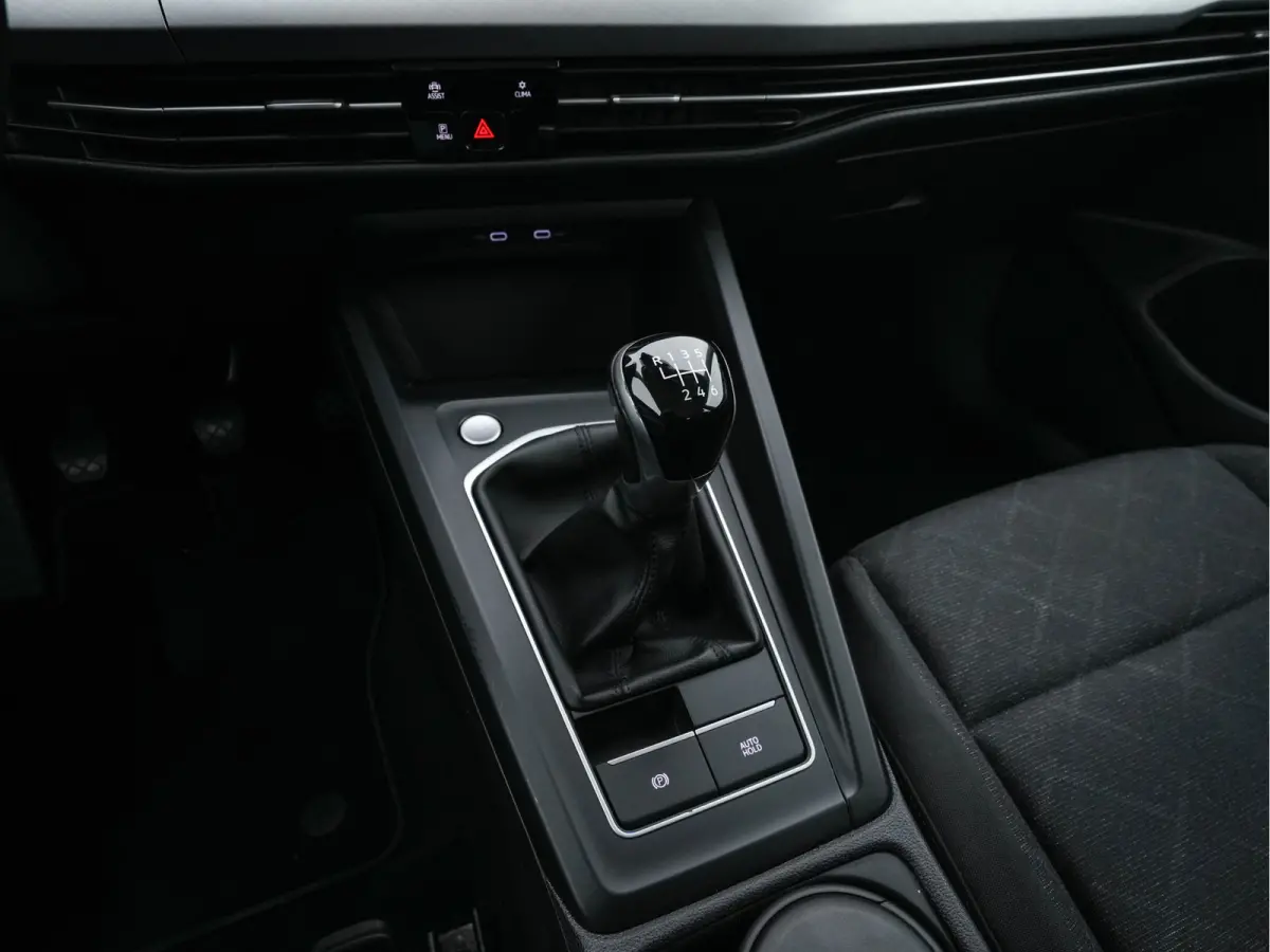 2.0 TDI Life Business (INCL-BTW)  *FULL-LED | DIGI-COCKPIT | NAVI-FULLMAP | HEATED-COMFORTSEATS | KEYLESS | DAB+ | CARPLAY | ECC | AMBIENT-LIGHT | PDC | 16''ALU*