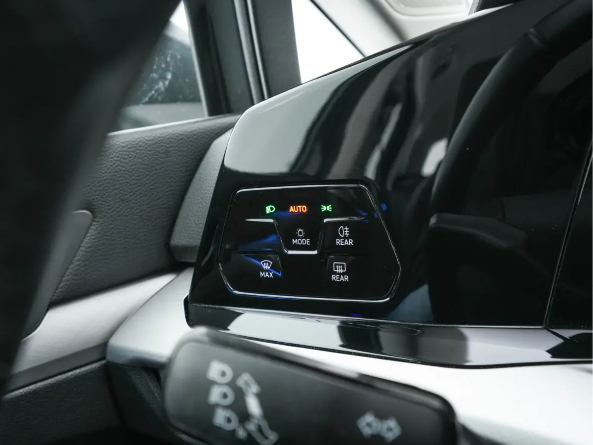 2.0 TDI Life Business (INCL-BTW)  *FULL-LED | DIGI-COCKPIT | NAVI-FULLMAP | HEATED-COMFORTSEATS | KEYLESS | DAB+ | CARPLAY | ECC | AMBIENT-LIGHT | PDC | 16''ALU*