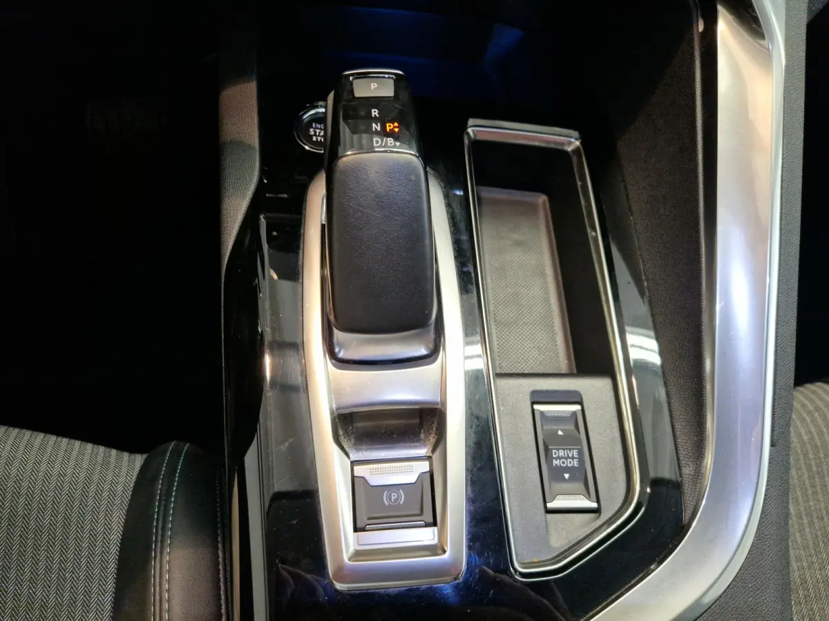 1.6 Plug-in-Hybrid 225pk Allure SOH 94,6% | Navigatie | Achteruitrijcamera | Cruise Control | Apple CarPlay / Android Auto | Climate Control |