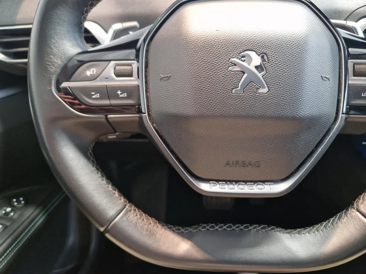 1.6 Plug-in-Hybrid 225pk Allure SOH 94,6% | Navigatie | Achteruitrijcamera | Cruise Control | Apple CarPlay / Android Auto | Climate Control |