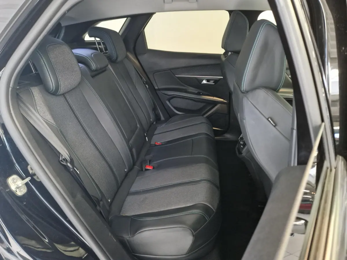 1.6 Plug-in-Hybrid 225pk Allure SOH 94,6% | Navigatie | Achteruitrijcamera | Cruise Control | Apple CarPlay / Android Auto | Climate Control |