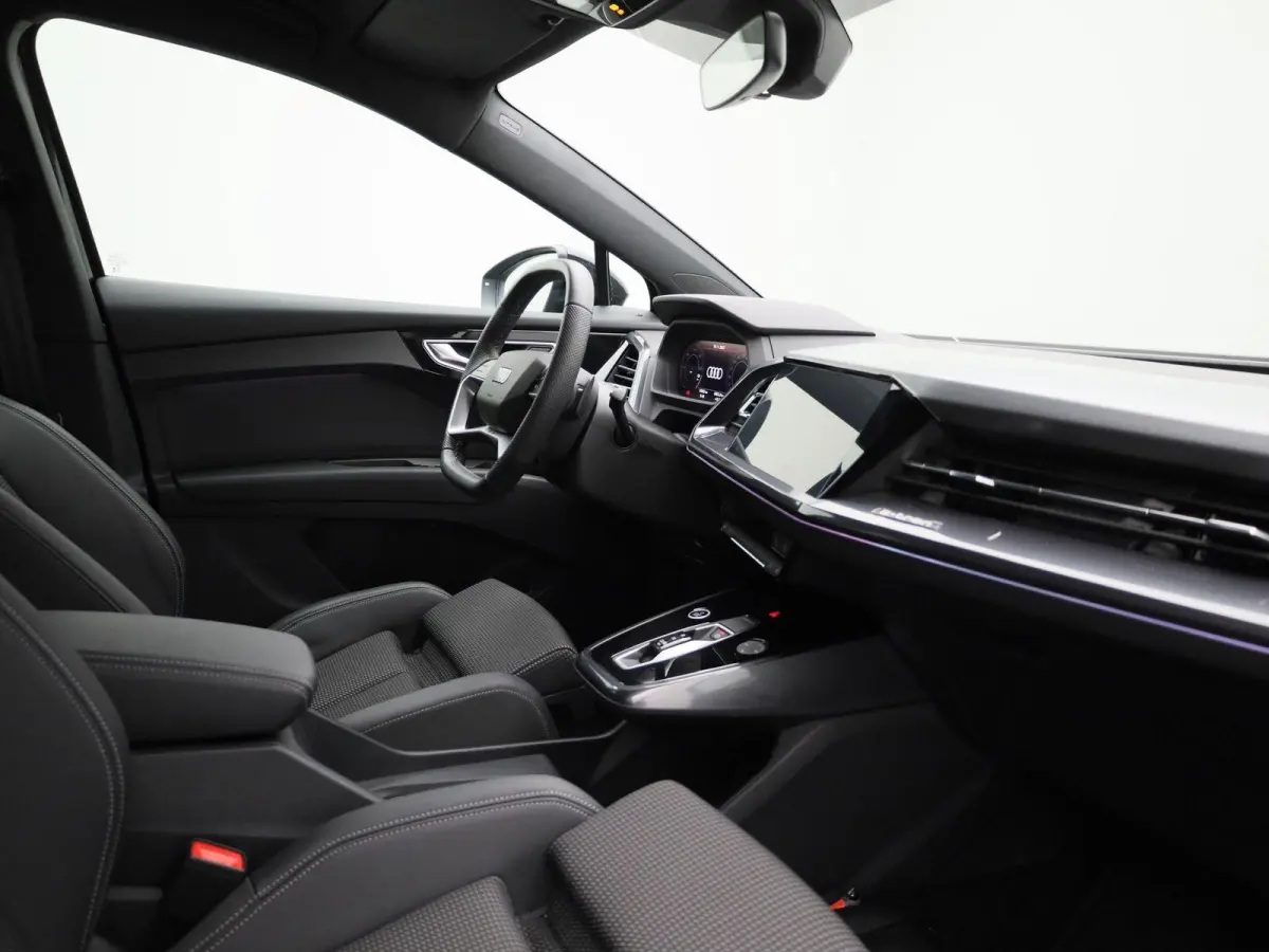 45 quattro S Edition 82 kWh l Adaptive Cruise Control l MMI navigatie plus MMI touch l SONOS Premium l Stoelverwarming voorin l Apple Carplay / Android Auto l Lichtpakket plus ambient light 