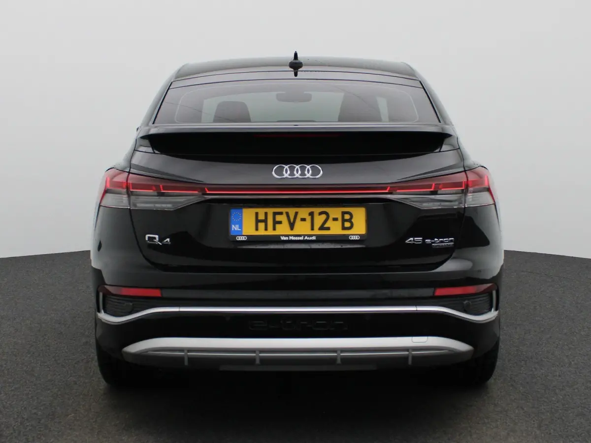 45 quattro S Edition 82 kWh l Adaptive Cruise Control l MMI navigatie plus MMI touch l SONOS Premium l Stoelverwarming voorin l Apple Carplay / Android Auto l Lichtpakket plus ambient light 