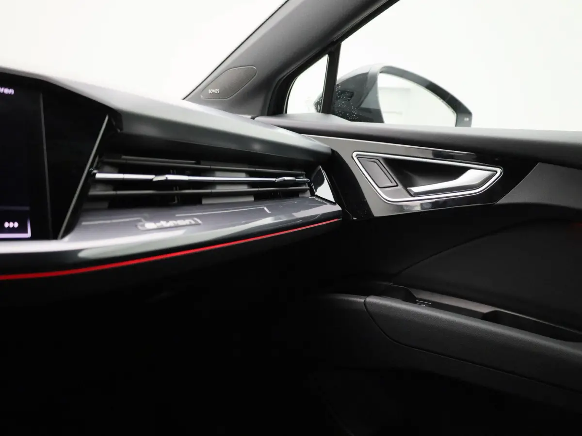 45 quattro S Edition 82 kWh l Adaptive Cruise Control l MMI navigatie plus MMI touch l SONOS Premium l Stoelverwarming voorin l Apple Carplay / Android Auto l Lichtpakket plus ambient light 