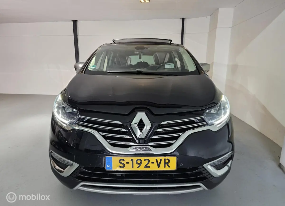 1.6 dCi Initiale Paris 7p. Zwart
